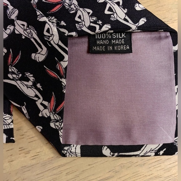 Vintage 90s 1993 Bugs Bunny All Silk Black Neck Tie Rare. - Picture 5 of 6